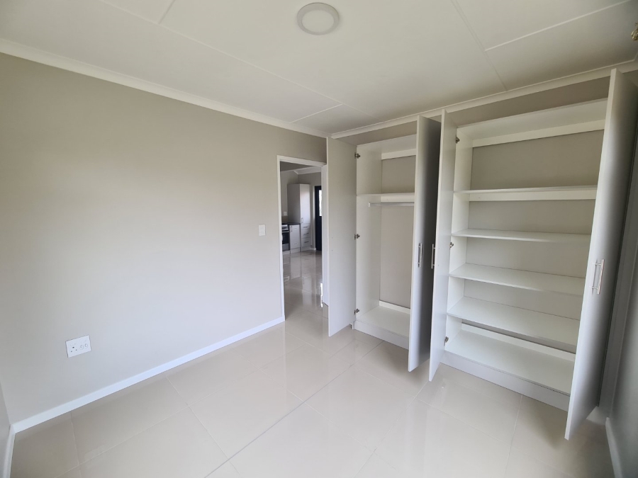 2 Bedroom Property for Sale in Kidds Beach Eastern Cape